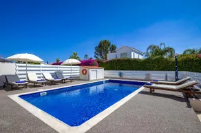 Villa Crystal by Ezoria Villas - Image 3