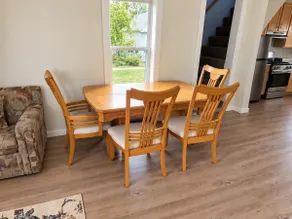 Newly Renovated 4BR Home, Garage, Huge Yard - Image 4