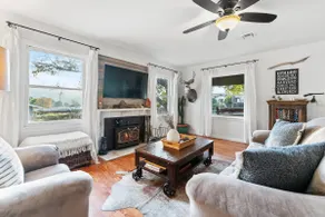 Coastal Country Cottage | Beach & Downtown - Image 2