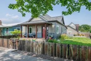 The 1400 House - Amazing Porch, Patio & Gardens - Image 3