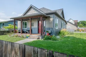 The 1400 House - Amazing Porch, Patio & Gardens - Image 5