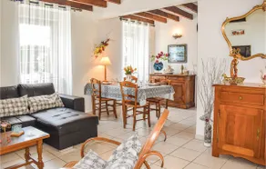 Belle maison de 2 chambres à Plouguiel - Image 2