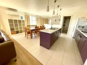 Bayview Beach House Apartment No 1 - Image 5