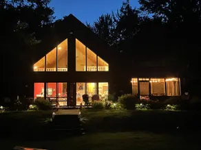 Smukke Four Season Northern Wisconsin Lakeshore Chalet - Image 5