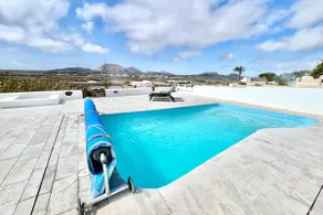 Bondehus med privat pool og opvarmet med smuk udsigt - Image 5