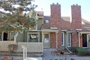 Fully equipped townhome near Cherry Creek Park - Image 4