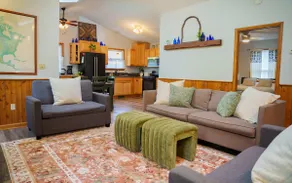The Pulaski House- Vintage, Modern! Enjoy! - Image 4