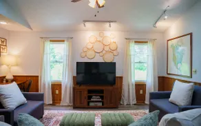 The Pulaski House- Vintage, Modern! Enjoy! - Image 3
