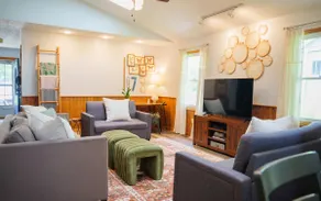 The Pulaski House- Vintage, Modern! Enjoy! - Image 5