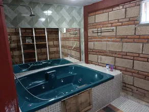 Large bungalow with private jacuzzi in the woods - Image 5