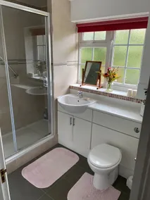 Bed and breakfast in quiet part of Sevenoaks - Image 4