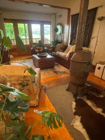 PET Friendly Miners Cottage 'Baraka BnB' in the heart of the Yarra Valley - Image 4