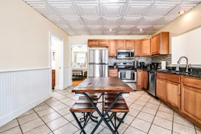 Beautiful Oceanside Apartment Prime Location - Image 3