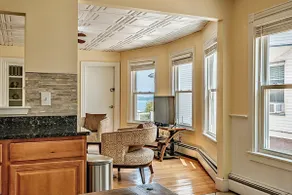 Beautiful Oceanside Apartment Prime Location - Image 5