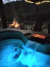 The 3R's River, Relaxation, Retreat + hot tub - Image 2