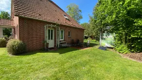 Beautiful apartment with garden, kitchen and fireplace - Image 4