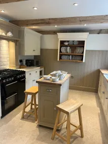 Immaculate cottage in exquisite rural setting! - Image 2