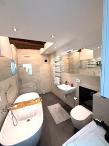 Charming Flat St. Nikolaus New Bathroom - Image 2