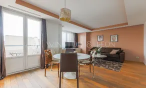 THE PLACE TO BE Elysees Matignon - Image 4