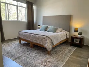 Spacious and bright loft - Image 5