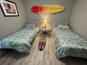 Surfers Cottage - South Jax Beach near Mayo Clinic - Image 2