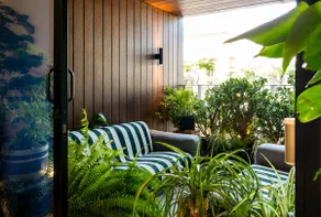 A Luxury Fitzroy Stay on Iconic Gertrude Street - Image 2