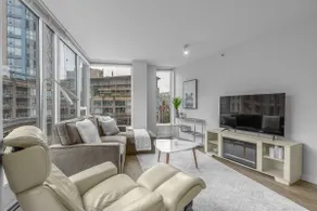 3 beds downtown, pool, hottub, sauna/ free Parking - Image 2