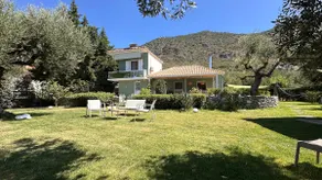 The secret garden by villa Georgia Kalamata - Image 4