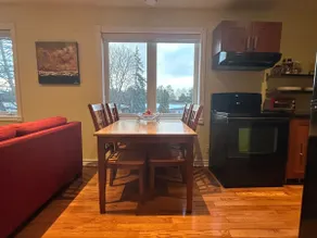 1 Bdrm Executive Suite Free Parking & Wi-Fi. - Image 3