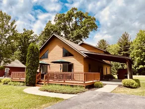 All Seasons Chalet @ Spring Brook Resort | Utrolig to etagers hytte i Wisconsin Dells - Image 2