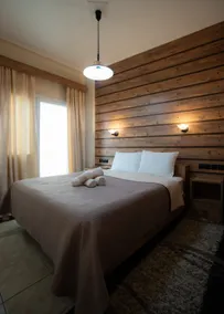 Wooden Style House - Meteora - Image 3