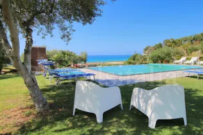 Green Suite - Modern Villa with Private Infinity Pool, Stunning Sea View, Wi-Fi - Image 4