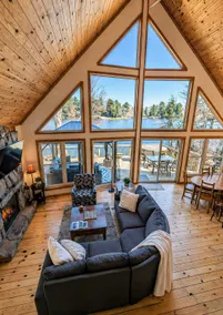Classic Muskoka Getaway | Hot Tub, Fire Pit, Beach - Image 2