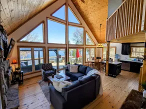 Classic Muskoka Getaway | Hot Tub, Fire Pit, Beach - Image 5