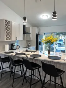 Completely renovated to cozy spot - Image 2