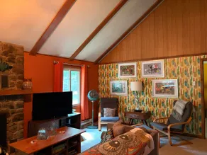 The H.S. Burrow - A Cozy Mid-Century Chalet - Image 2