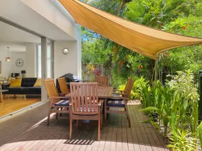 Maggies Beachfront Apartment 9 - Image 2