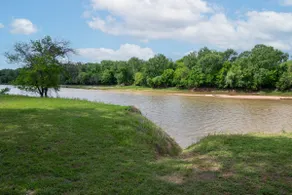 Paradise on the Brazos River - Image 4