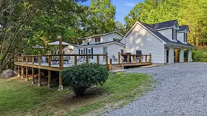Secluded 10-acre villa, sleeps 18, hot tub! - Image 3
