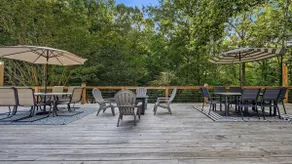 Secluded 10-acre villa, sleeps 18, hot tub! - Image 5