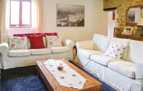 Beautiful Home In Montaudin With Wifi - Image 2