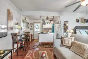 Cozy Cottage 30 Minutes to Dallas & World Cup 2026 - Image 5