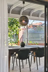 Beautiful 4brm home in central Victoria Park - Image 4