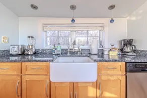 Plum Cove Cottage with king suite! - Image 4