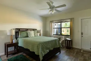 Studio on Pompano Beach two blocks from the Ocean - Image 5