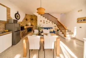 Holiday Home 90sqm - Free Parking - Beach Shuttle - Image 3
