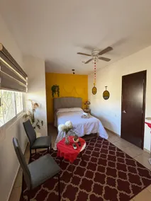 Suite in Relaxing Boutique Neighborhood - Image 2