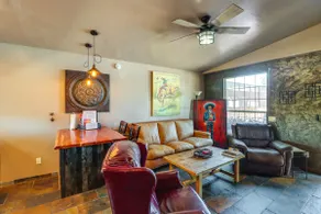 Tucson Home w / Porch & Lavish Yard Nära Trail Heads - Image 5
