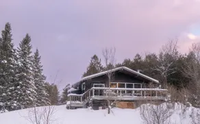 Hilltop Chalet | Private HotTub, Fireplace & Views - Image 2