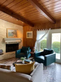 Classic Mid-Century Mount Helix Home with Views - Image 2
